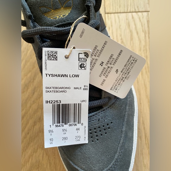 NWT Men’s Adidas Tyshawn Jones Carbon/navy sneaker size 10 - Picture 8 of 13